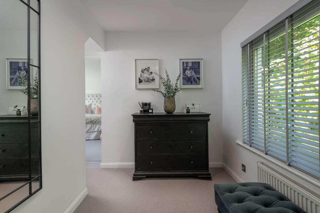 Jonswood_Dressing Room