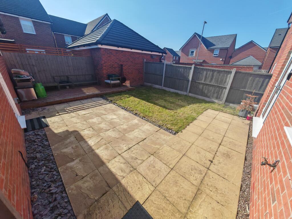 Enclosed garden