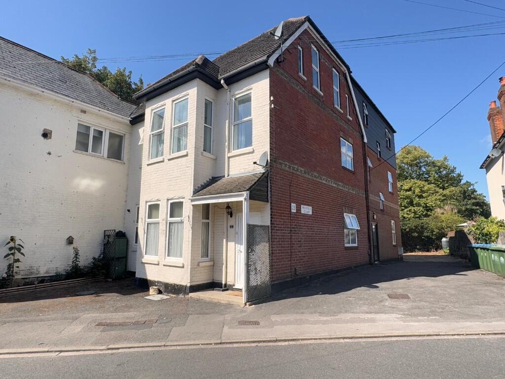 West Road, Southampton, Hampshire, SO19