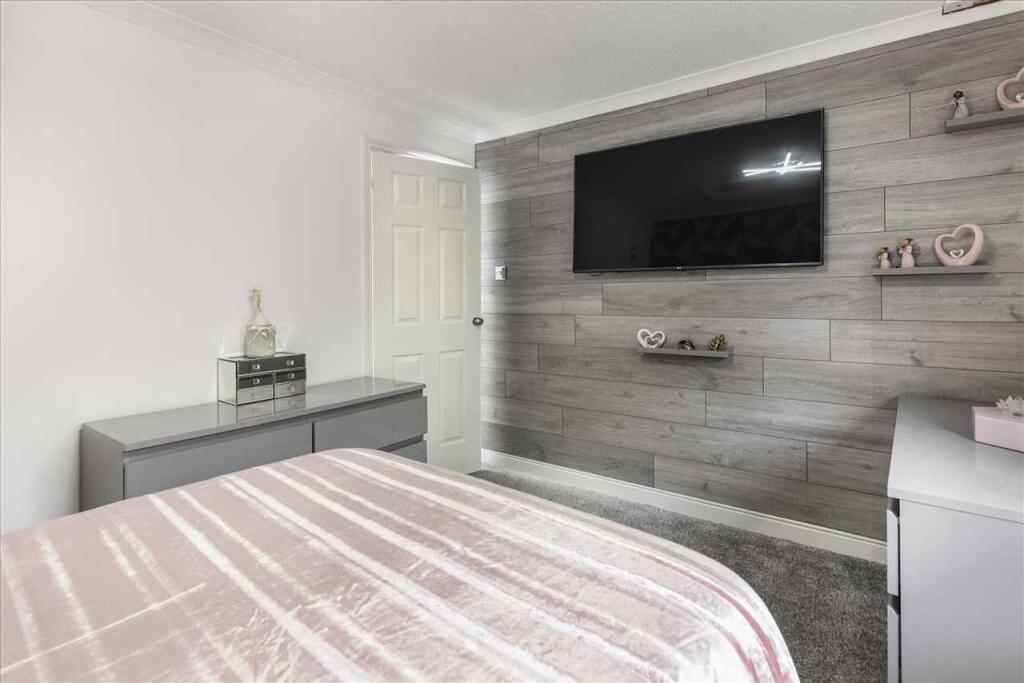 Bedroom Two (3)