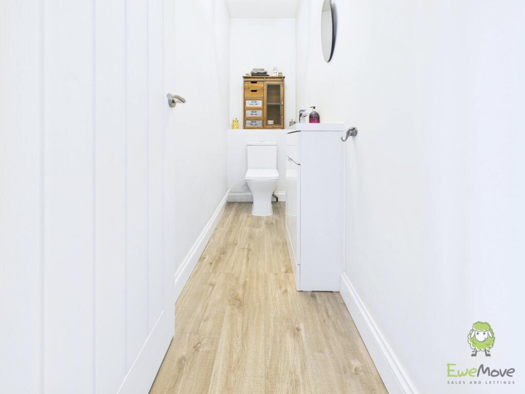 CAM01543G0-PR0160-STILL003