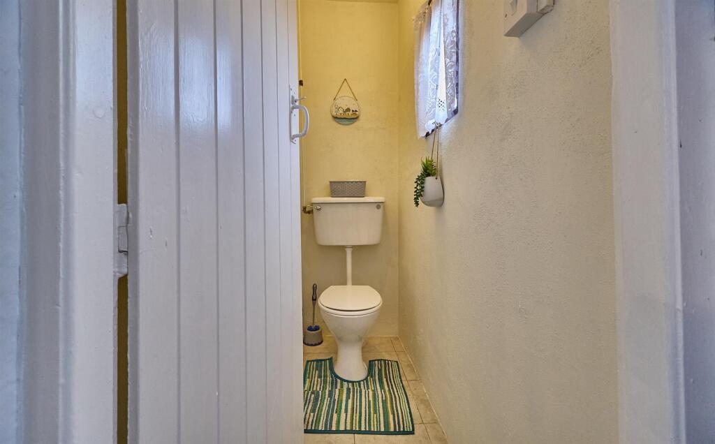 Separate WC
