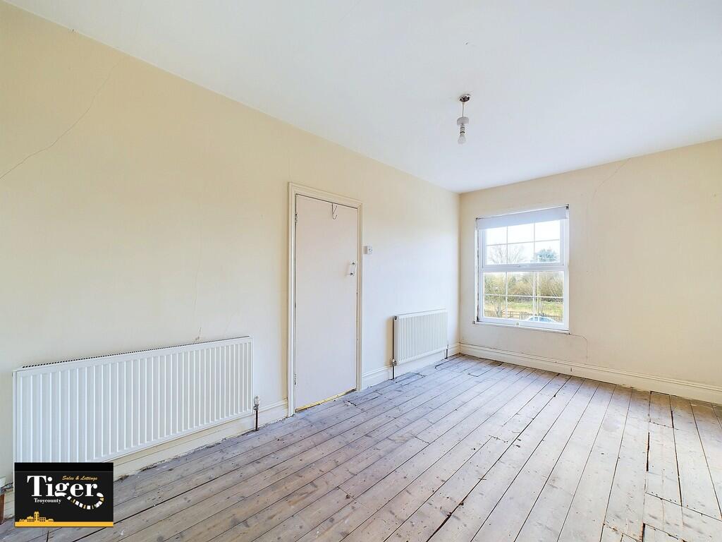 CAM02176G0-PR0463...