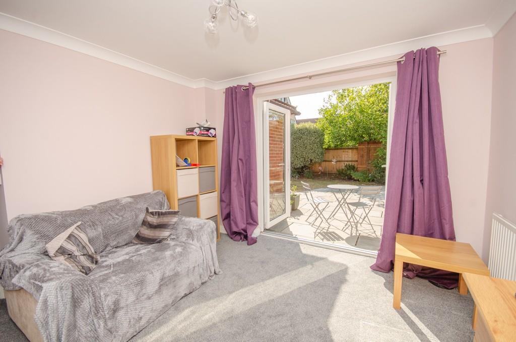 Dining room pic 2.jpg