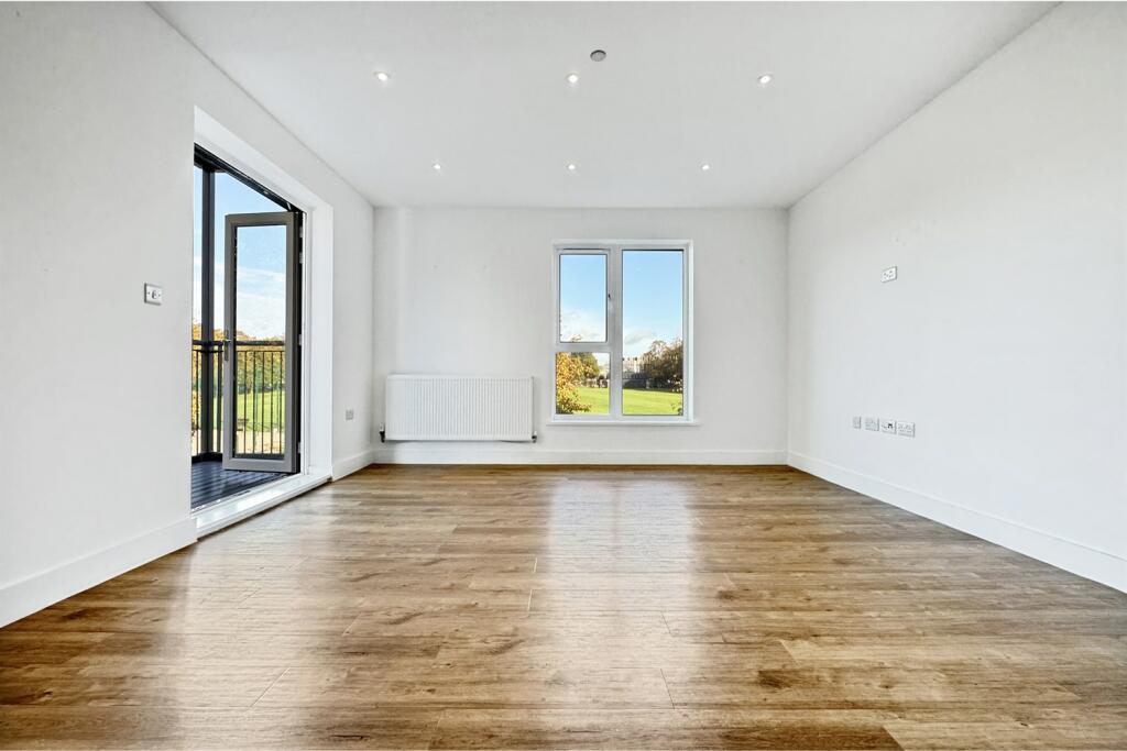 Living/Dining Area