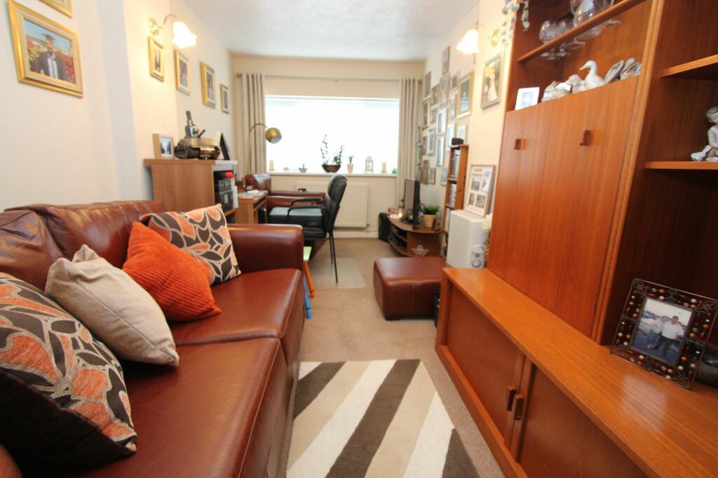 Sitting Room / Office