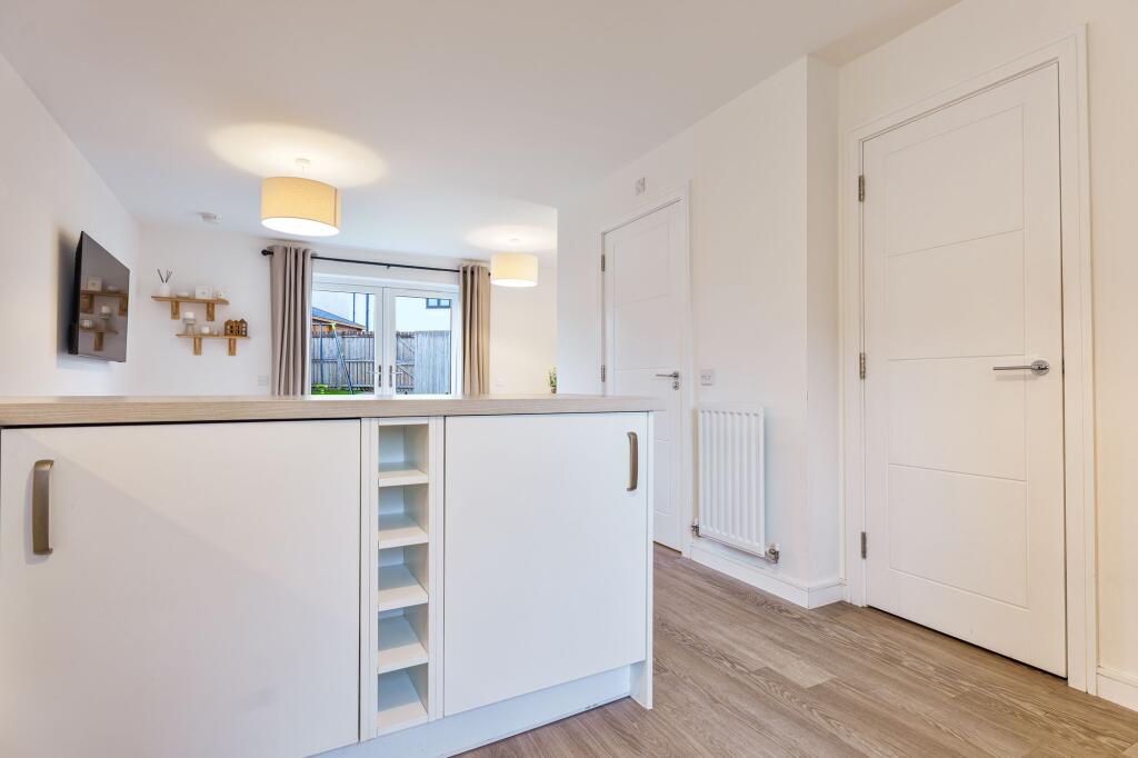 Open Plan Kitchen/Lounge and Dining Area