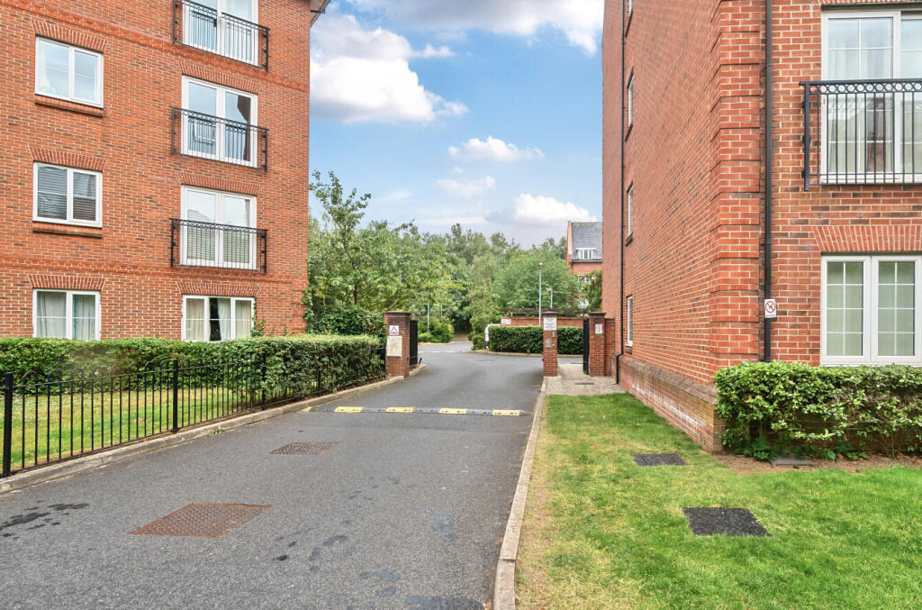 1318965-14-6874f0...