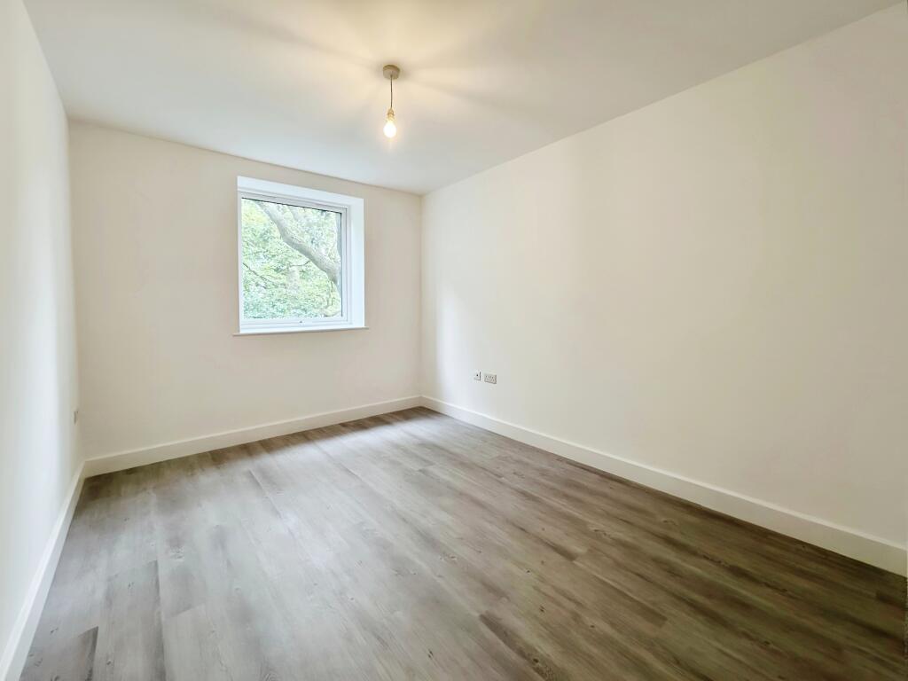 76b1ebdc-WhatsApp 20