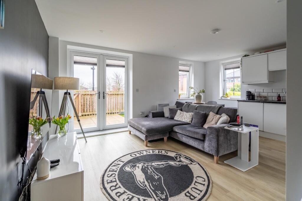 flat 3 block c aviator court.jpg