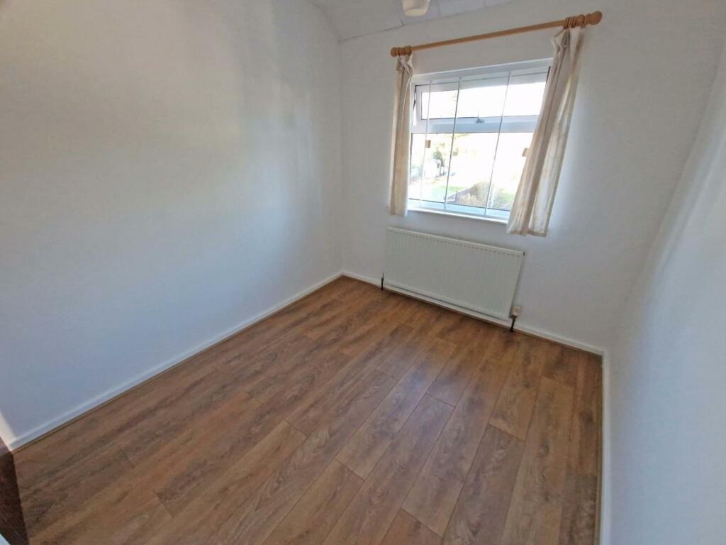 bedroom3b.jpg