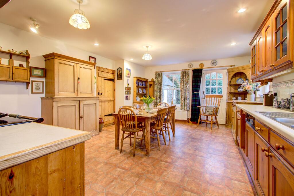 Kitchen/Breakfast