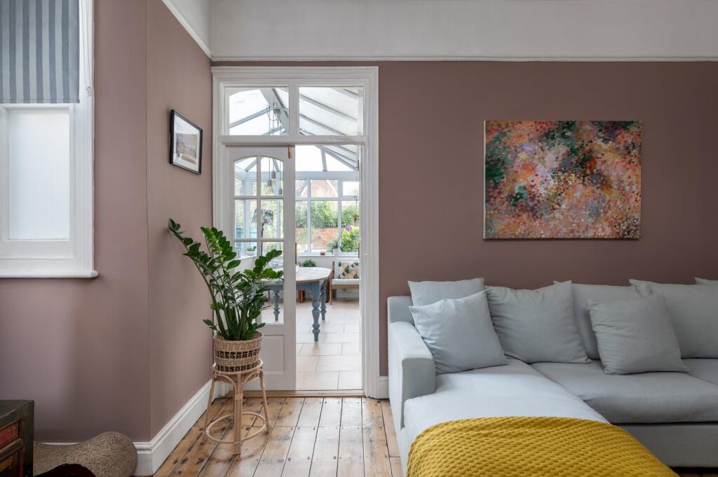 Snug to Garden Room