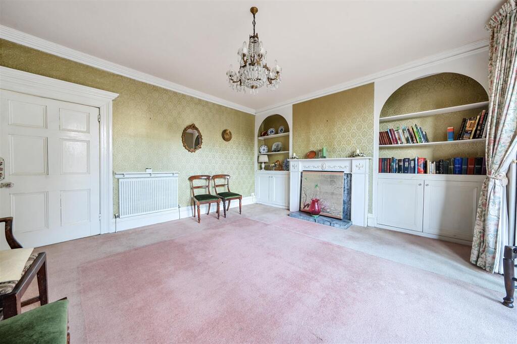 Danesfield, Rothersthorpe