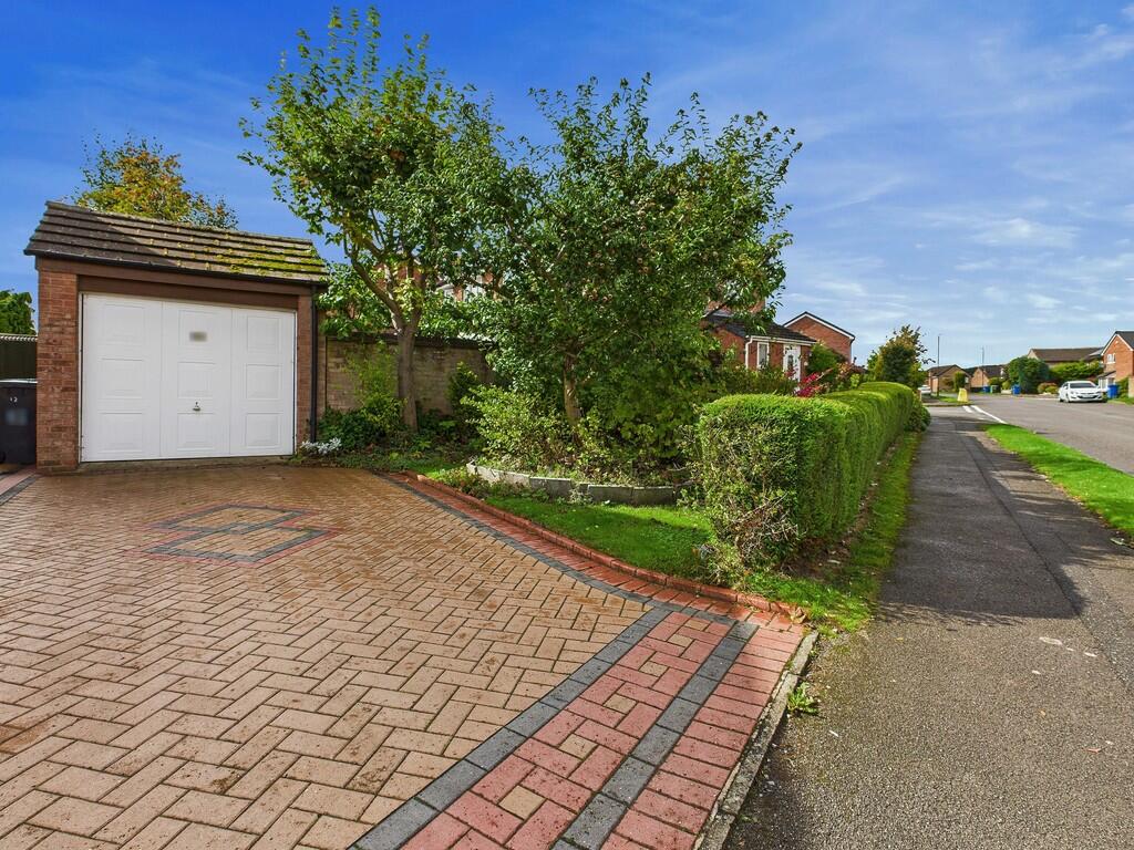 CAM04273G0-PR0194...