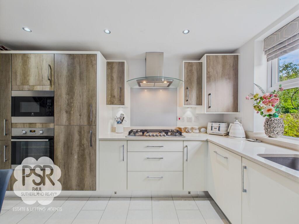 Kitchen Diner - Cooking Area