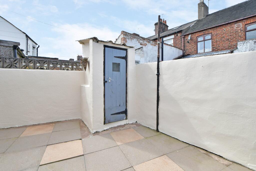 Yard (2)