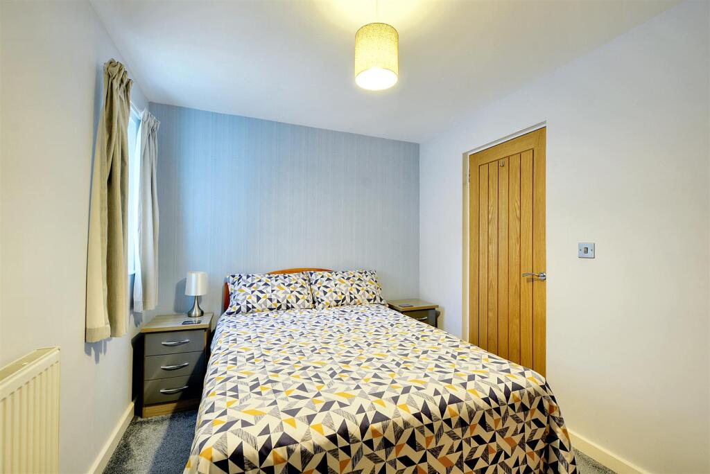 Bedroom 4_1.jpeg