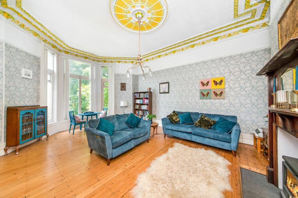 SITTING ROOM