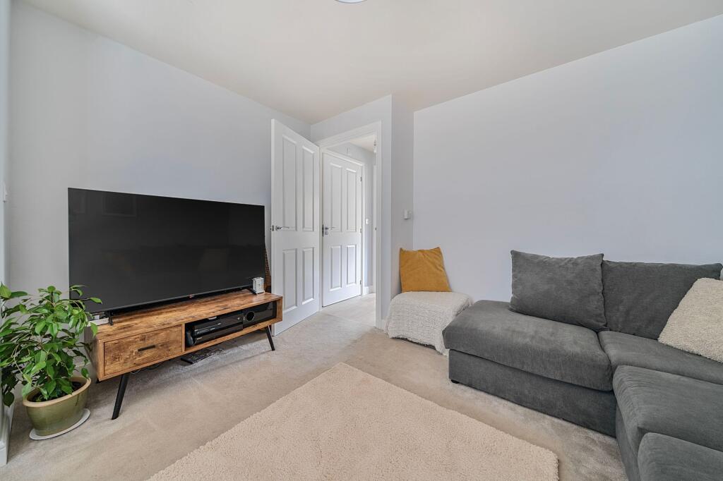 Living Room (3)