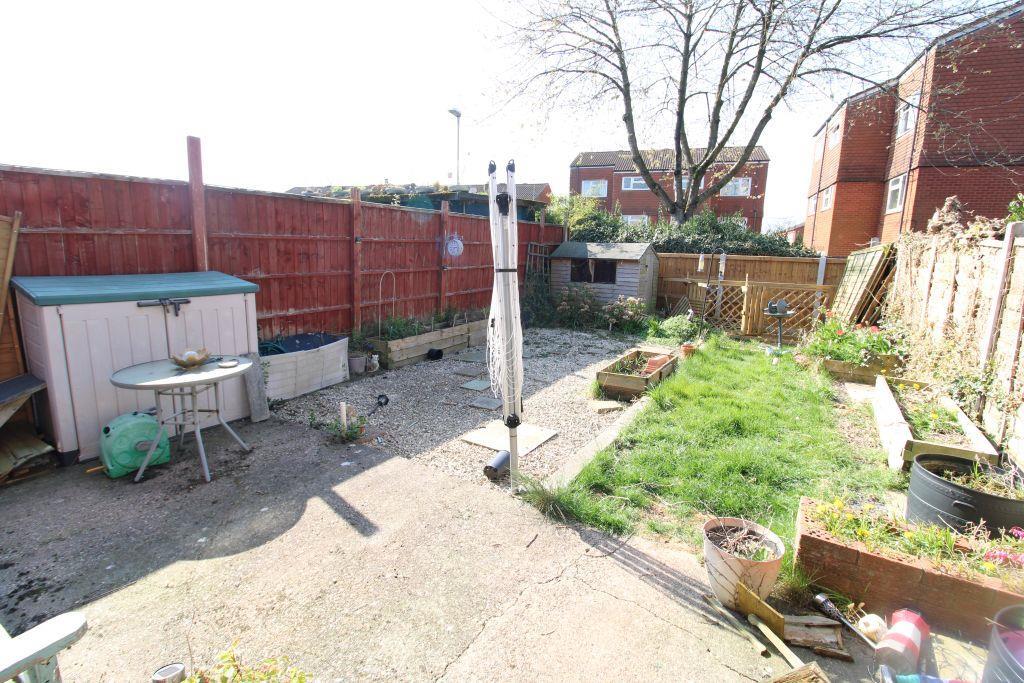 GARDEN.JPG