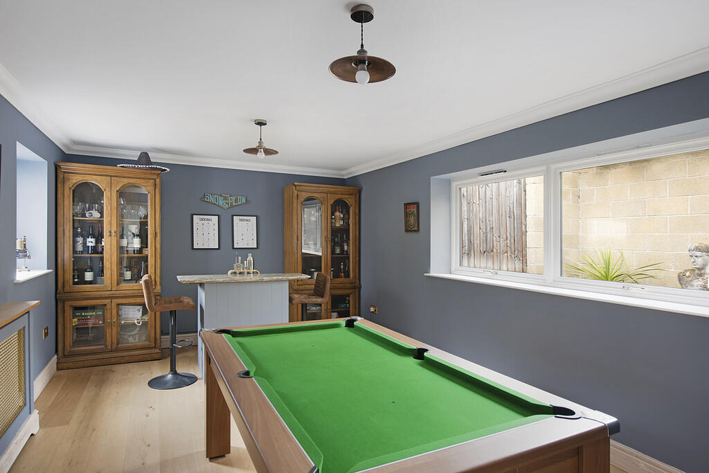 67 Horsecroft Roa...