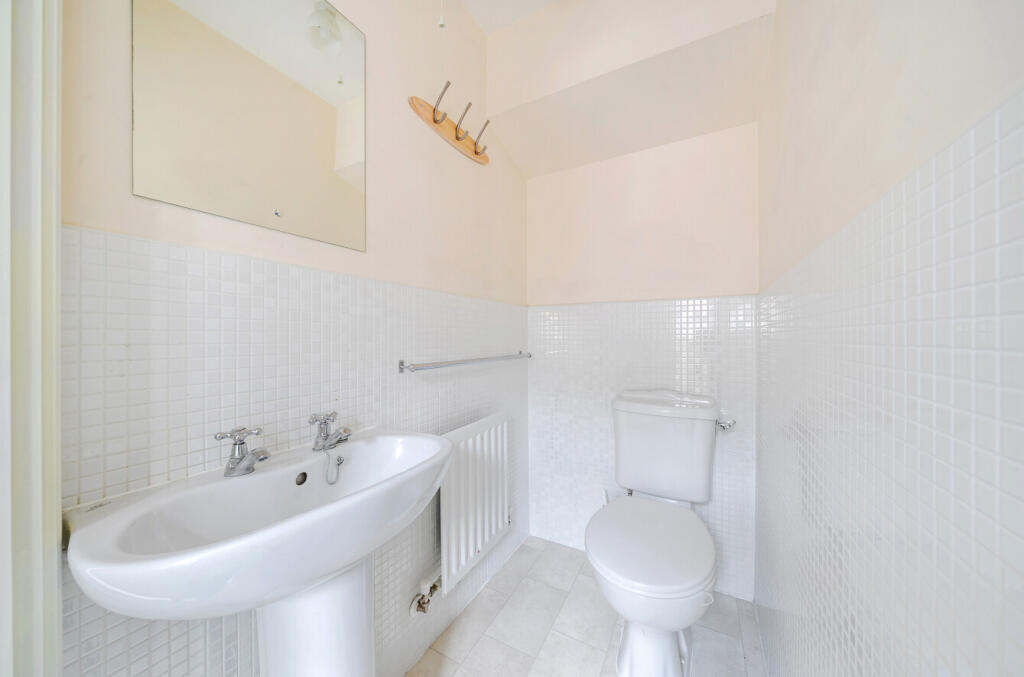 1353369-18-68c2f9...