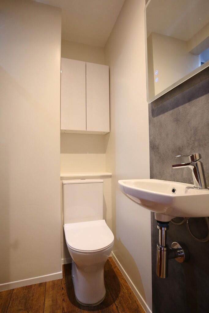 Shower room 