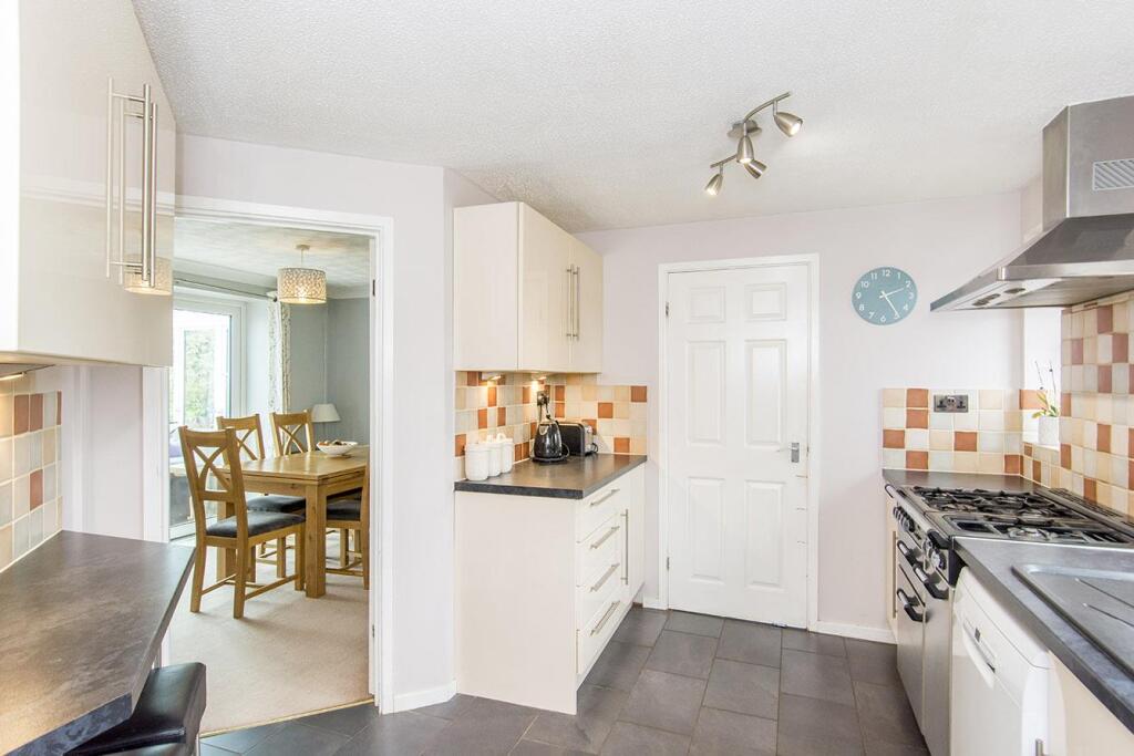(Kitchen Photo Two)