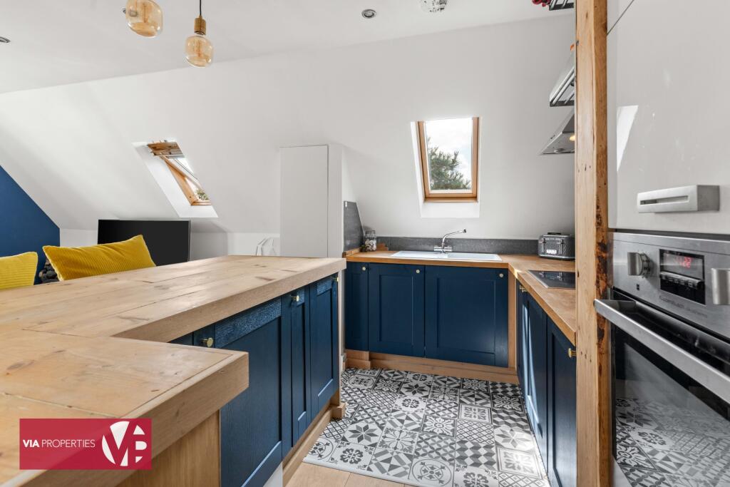 10 Portland Court Brocket Road Hoddesdon via properties estate l