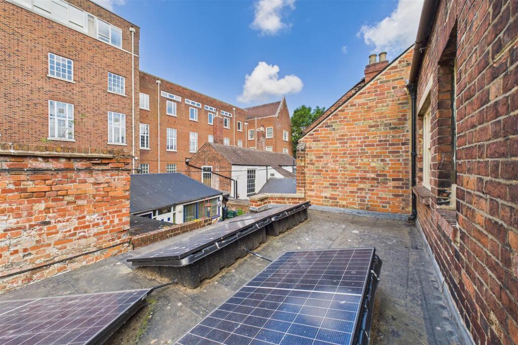 Flat 1, 2A Bull Lane, Westgate Street, Gloucester 