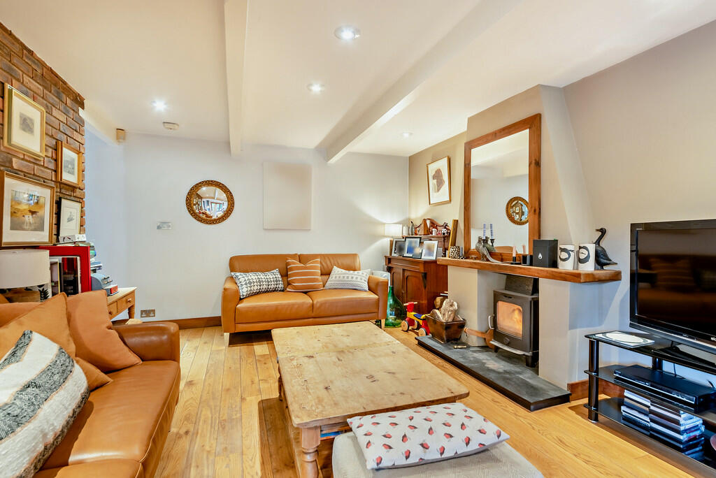 8622915-interior0...