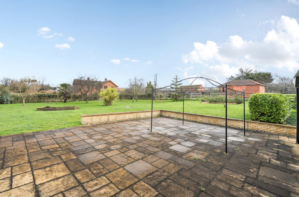 1387220-1-693af11...