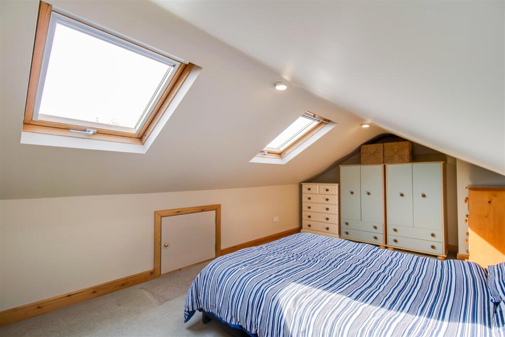 OCCASIONAL LOFT ROOM