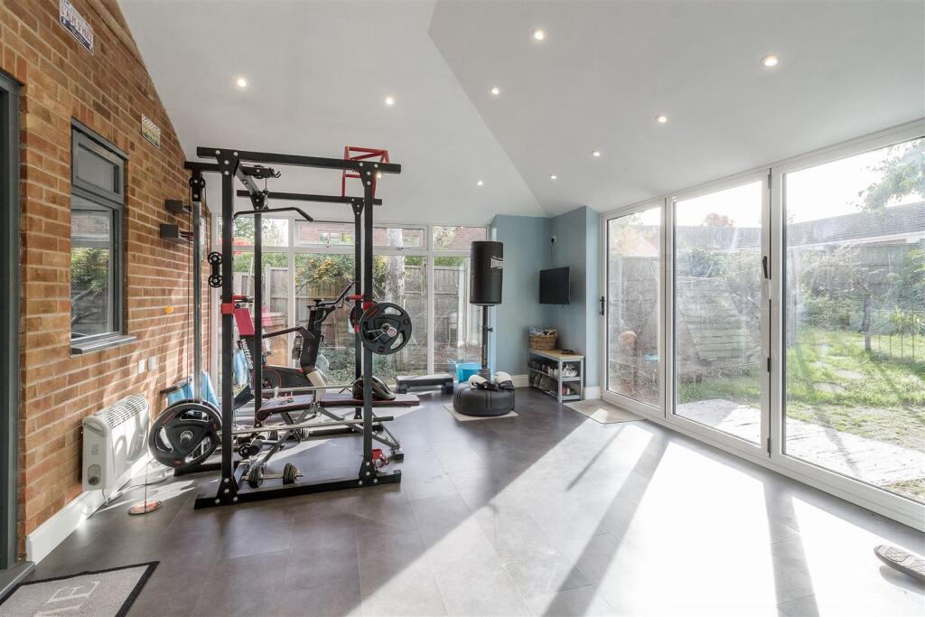 128 Main Street, Clifton Campville