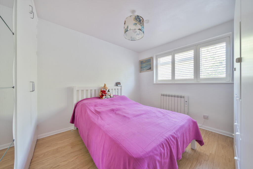 1319911-2-6870dc1...