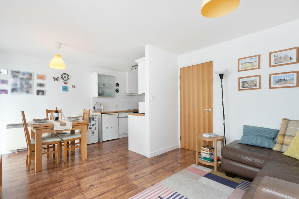 Lounge/ dining ar...