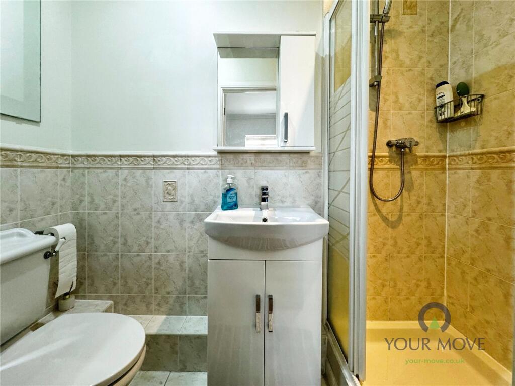 En-Suite 2