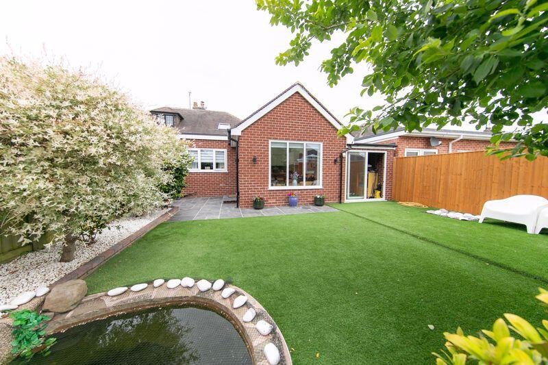 Low maintenance garden 