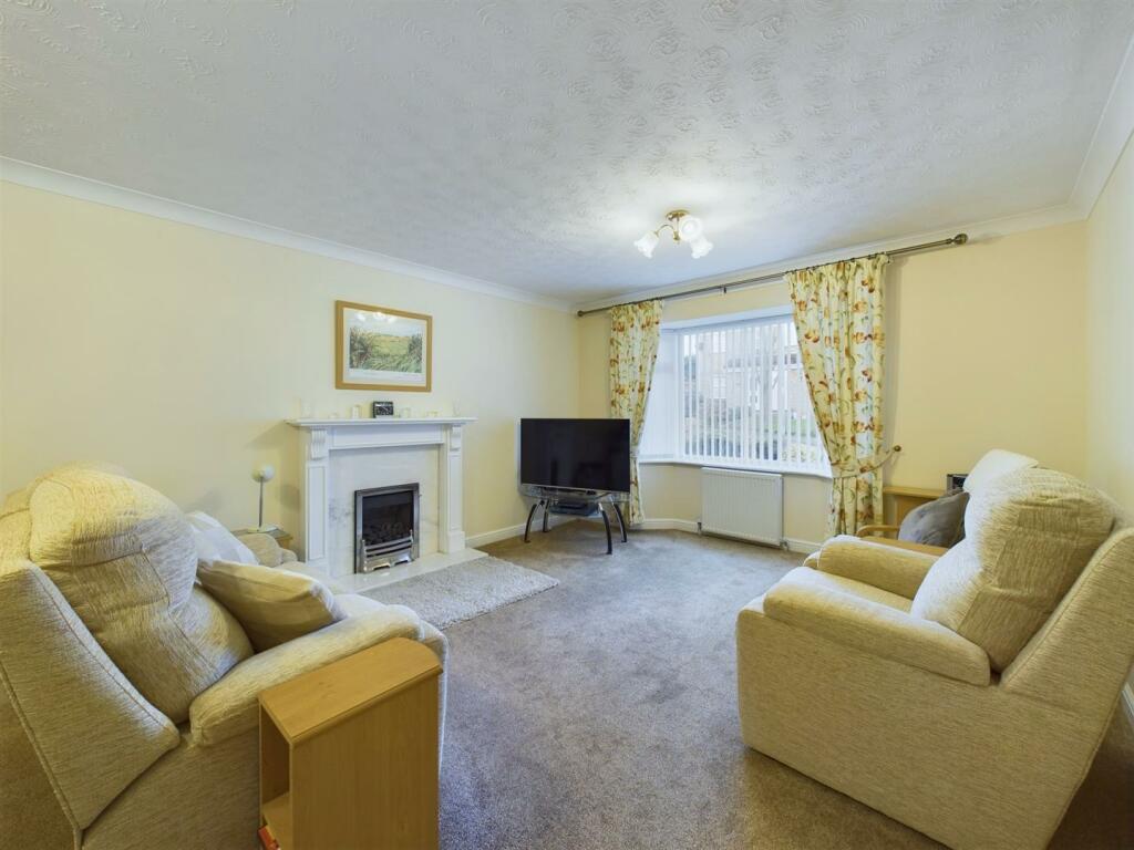 Lounge: