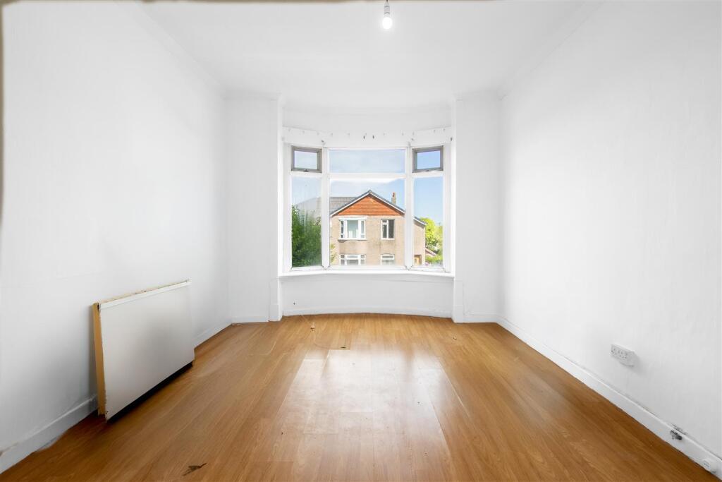 bedroom1.jpg