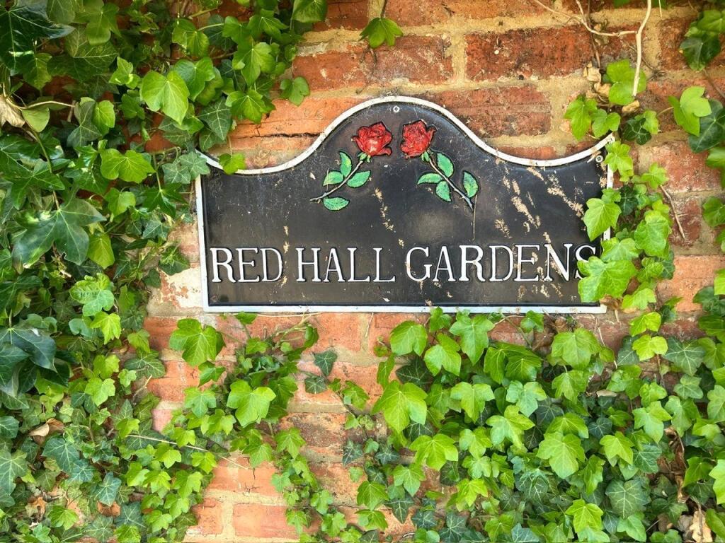 Redhall Gardens