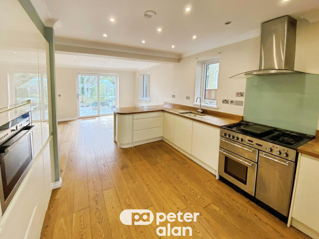 Heol Penrhiw, MOUNTAIN ASH