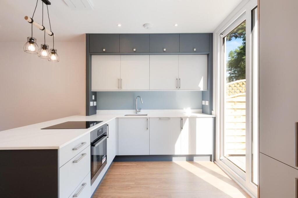 EWELL PARK WAY  (5).jpg