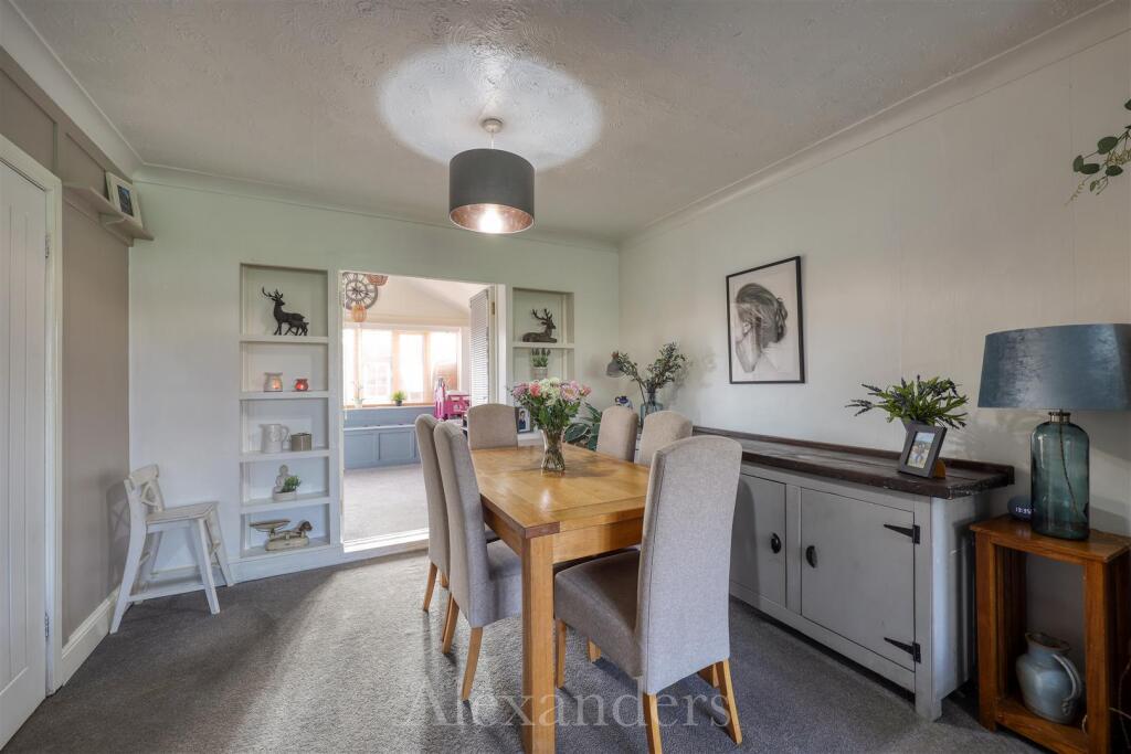 8 Mallory Close-17.jpg