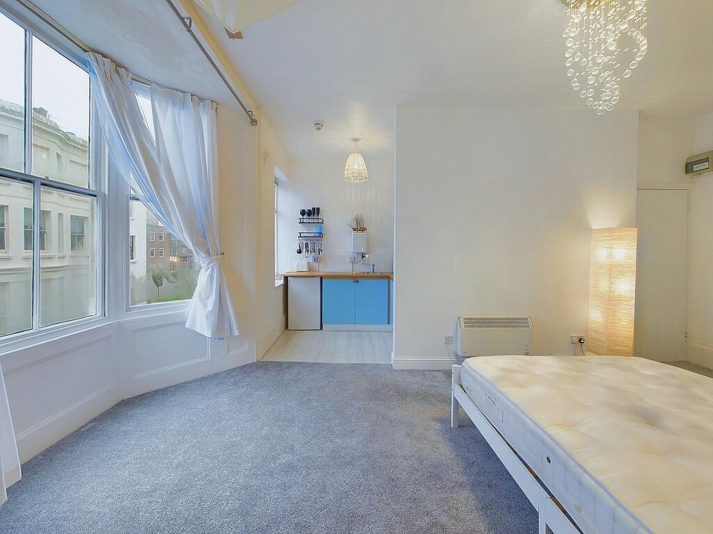 CAM03446G0-PR0248...