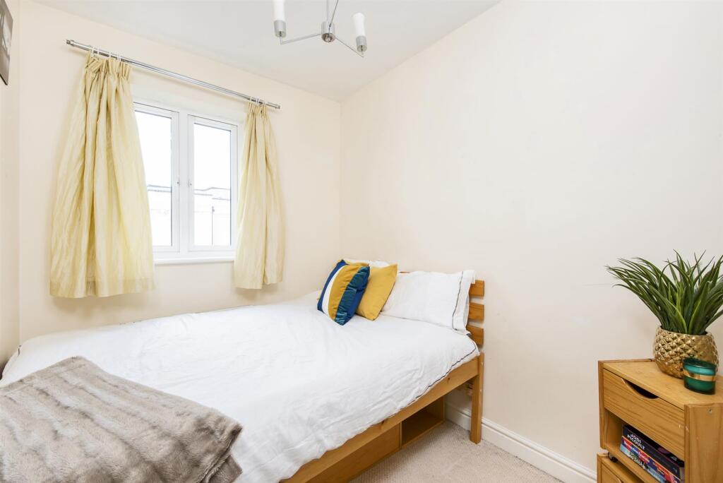 4 Middlewood Close, Bath, BA2 2TU-9.jpg