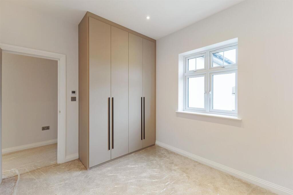 87516_Birchwood House  (15)_low.jpg