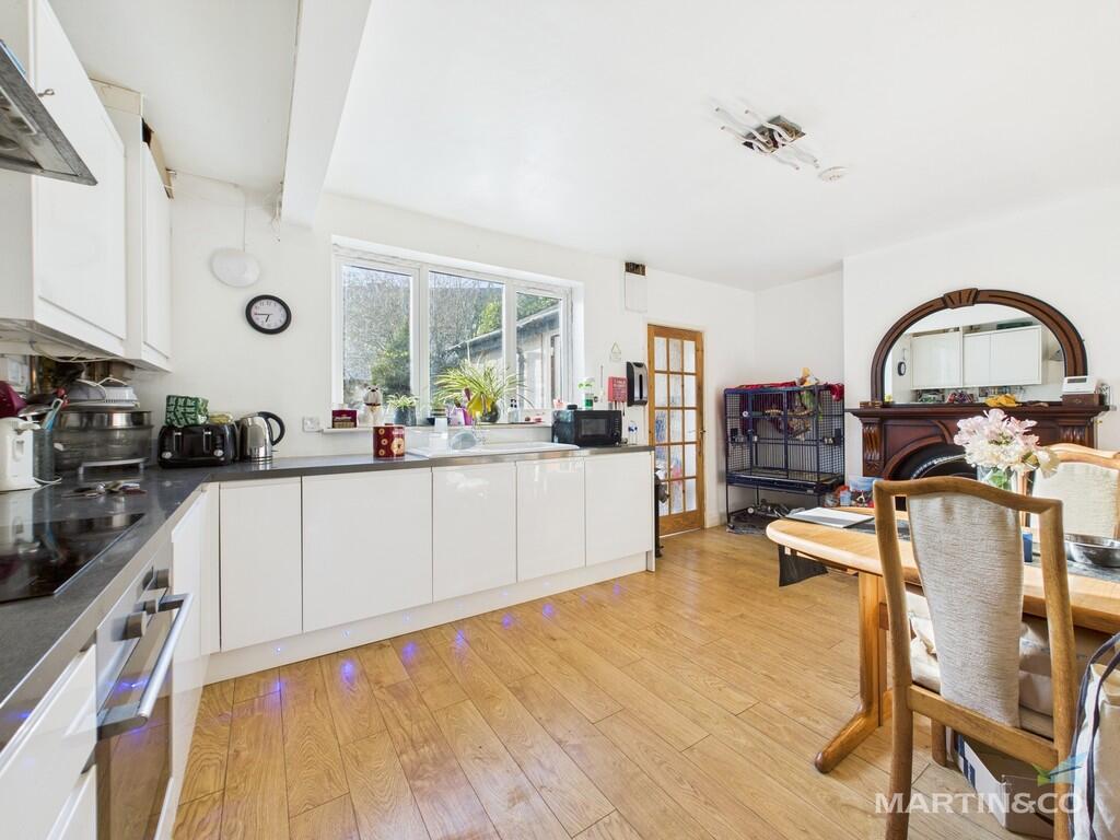 CAM03111G0-PR0275...