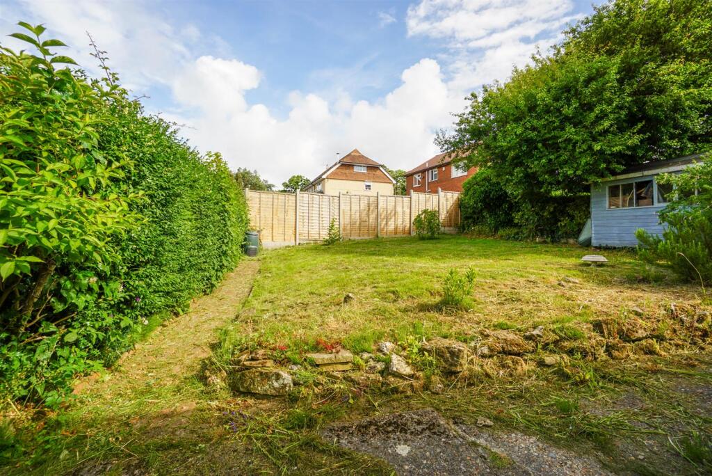 31 Upper Church Road (20).jpg